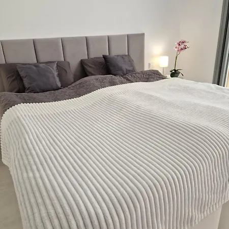 Infinity Vanian Gardens Appartement *